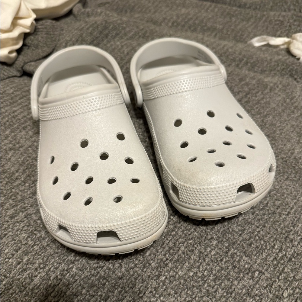Slightly worn womens crocs. Size 10